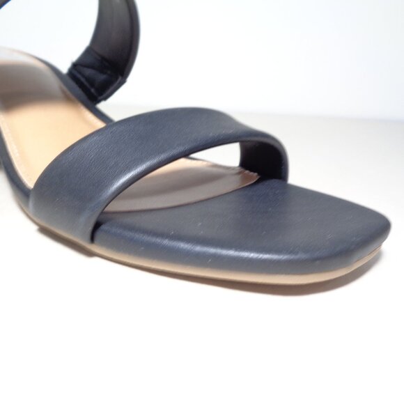 DV Dolce Vita / Size 8.5 M / SHARONA / Black / Heeled Sandals New Women's Shoes - Picture 6 of 16